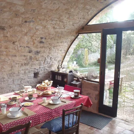 Du Domaine De Bombes 3*