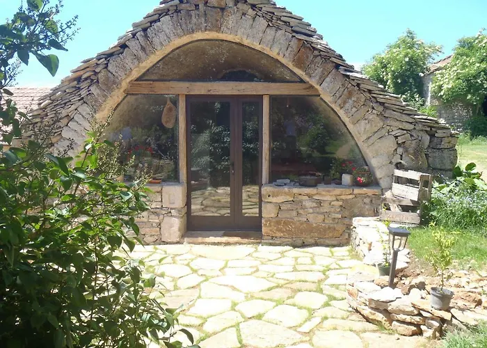 Du Domaine De Bombes Mostuéjouls